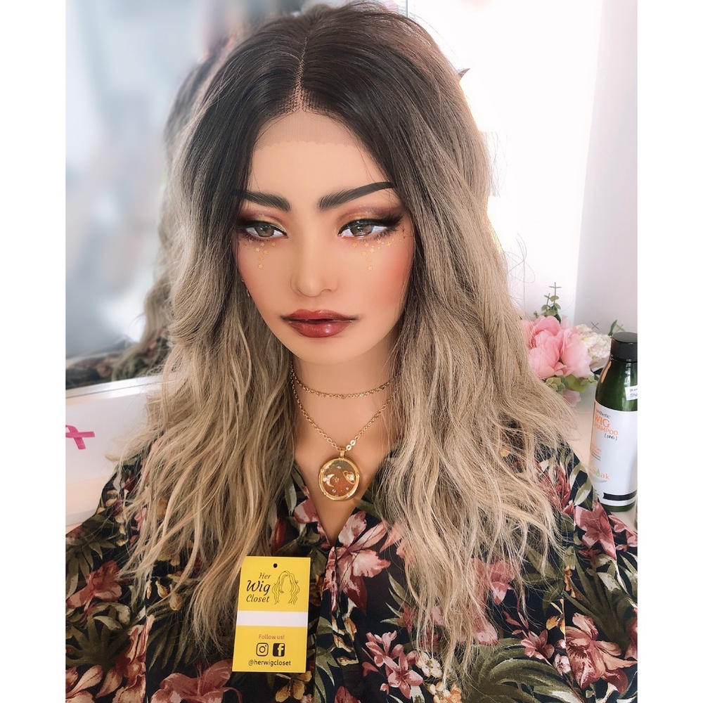 16" Ombre Ash Blonde Wig Dark Roots| Elizabeth